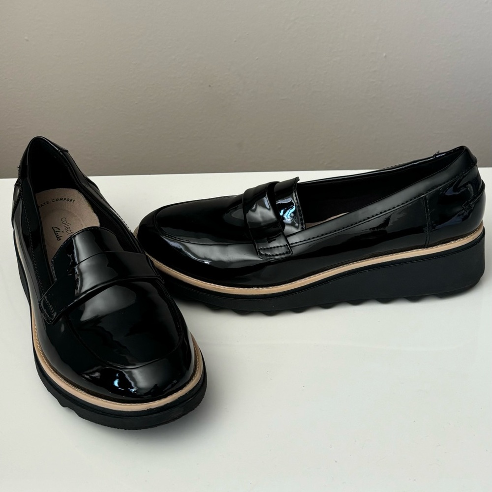 Clark’s 8 1/2 Black Patent Loafers